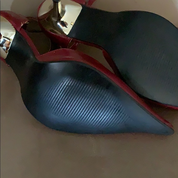Red heels - Picture 3 of 3